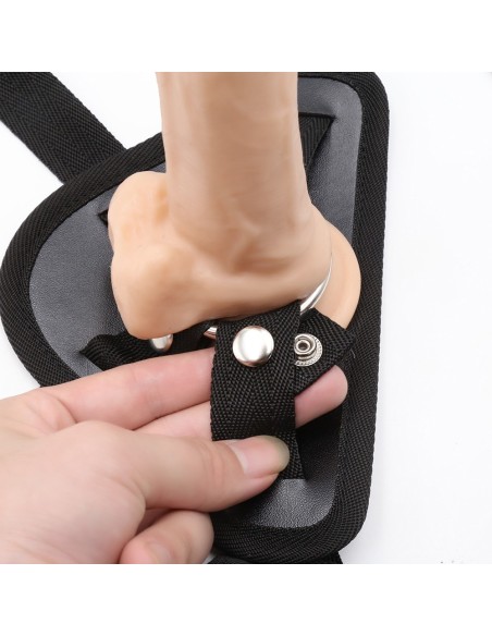Cl.diffusion, votre distributeur en  vous propose cette ceinture universel qui s'adapte à toutes sortes de godes.